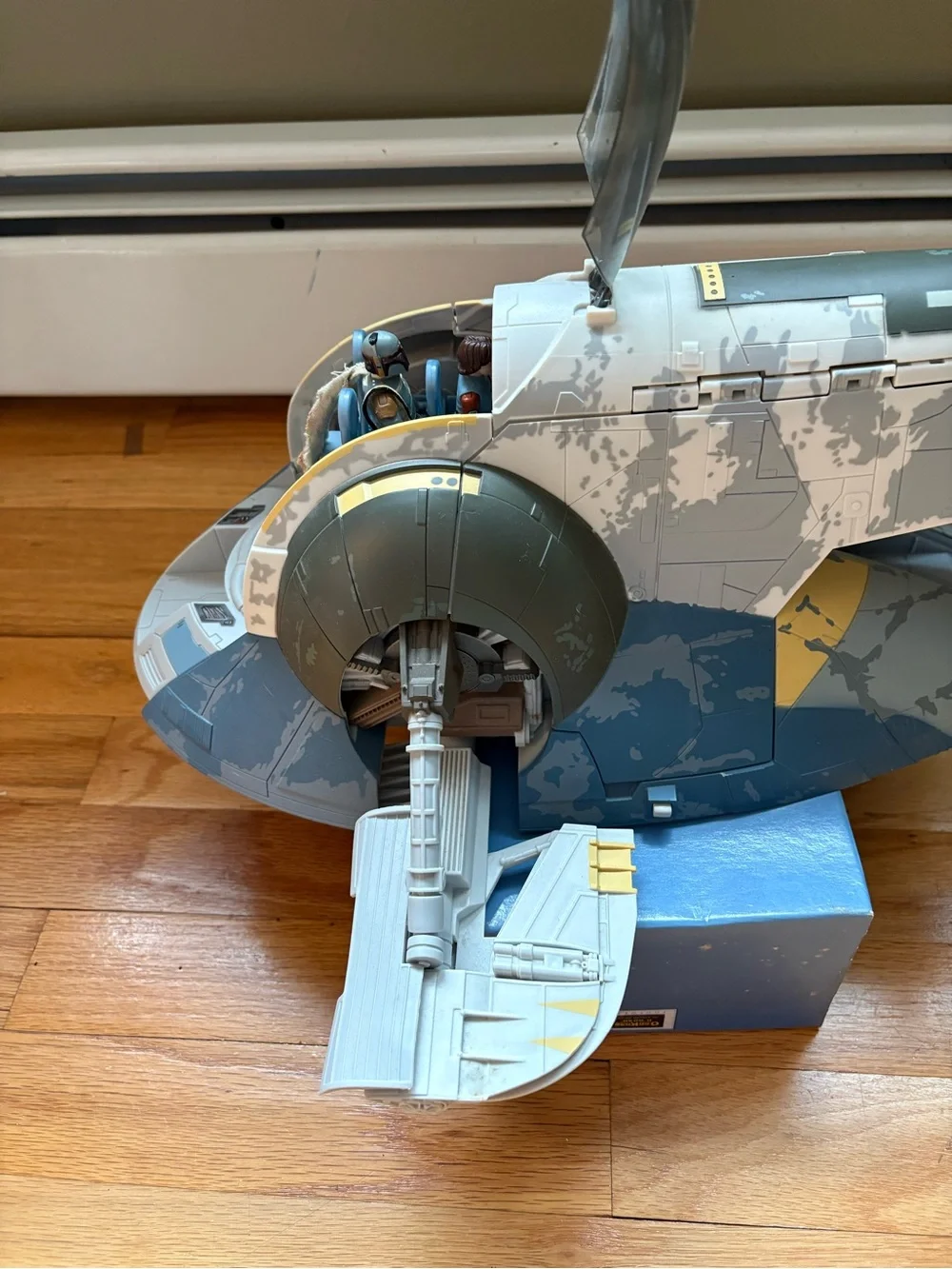 Hasbro Star Wars Razor Crest Playset - Blue, Gray, White